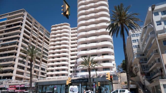 Ingresado en la UCI uno de los jóvenes contagios en el brote de Mallorca por el viaje de finde curso de los estudiantes Vista del hotel covid de Palma de Mallorca.