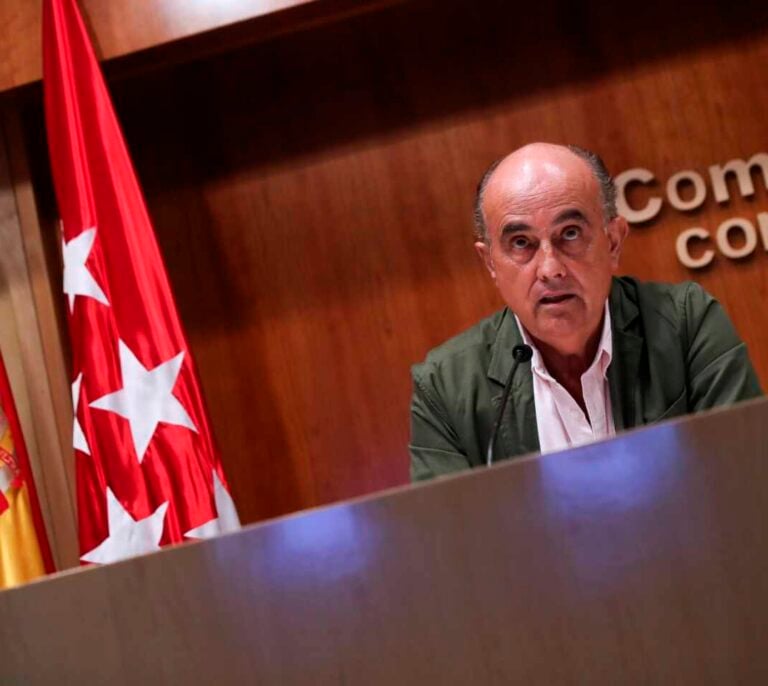 Madrid eleva el tono y tacha de "intervención" y "fraude" las medidas del Consejo Interterritorial