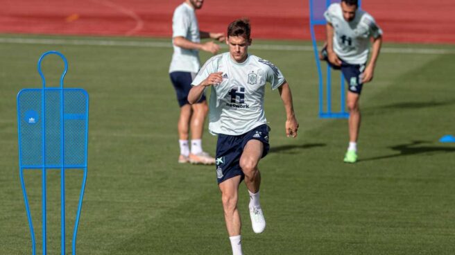 Diego Llorente. Diego Llorente.