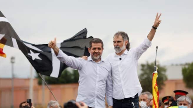 Los presos del procés abandonan la cárcel tras el indulto del Gobierno