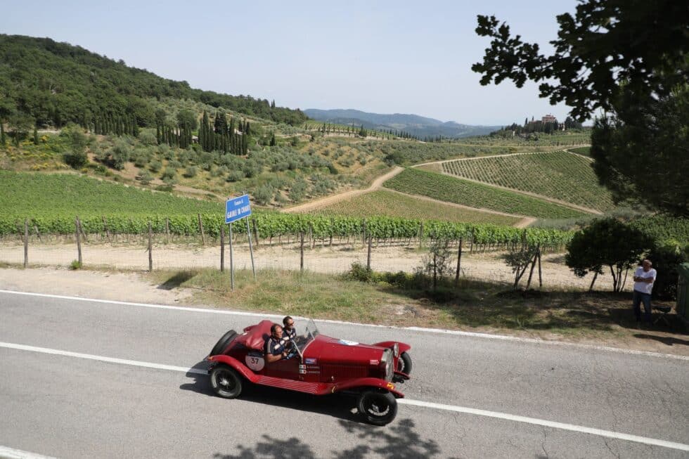 Alfa Romeo 6C 1500 Super Sport de 1928 durante la Mille Miglia (Italia)