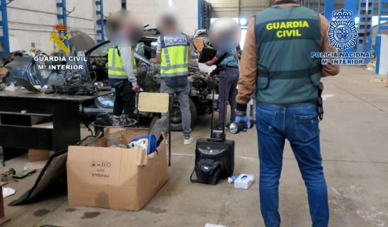 Desarticulan con diez detenidos una red dedicada al robo y al tráfico ilícito de vehículos