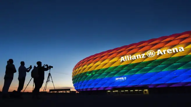 De Piqué al Parlamento Europeo: críticas a la UEFA por prohibir la bandera arcoíris