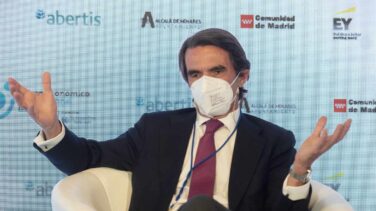 Aznar cree que los indultos son una invitación al "suicidio" del Estado