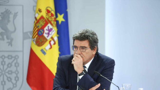 El ministro de Inclusión, Seguridad Social y Migraciones, José Luis Escrivá, comparece en una rueda de prensa.