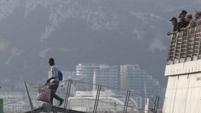 Desembarco del buque 'Audaz' al Muelle de Crinavis, en Algeciras.