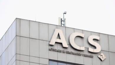 ACS negocia con fondos para crear una plataforma de inversión en autopistas