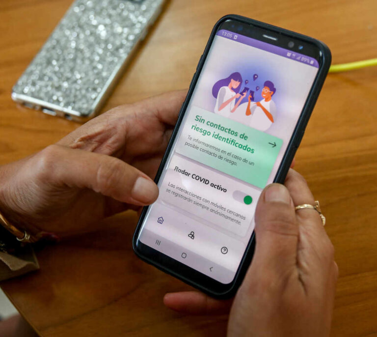 El fracaso del Radar Covid: dos millones de euros por la app que solo registra el 0,8% de los casos