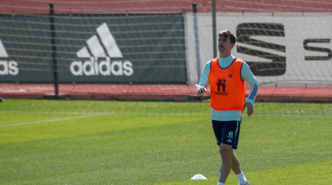 Diego Llorente, segundo positivo por coronavirus en la selección española