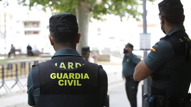 Detenidos 5 funcionarios por meter droga en cárcel de Navalcarnero (Madrid)