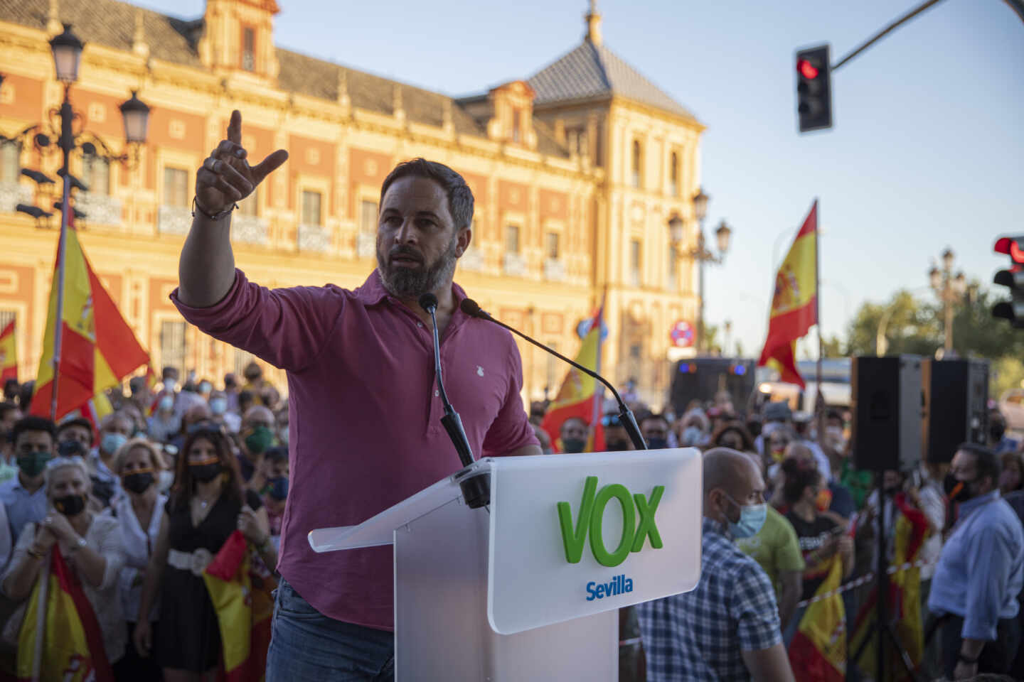 El presidente nacional de Vox, Santiago Abascal , durante una manifestación en Sevilla.