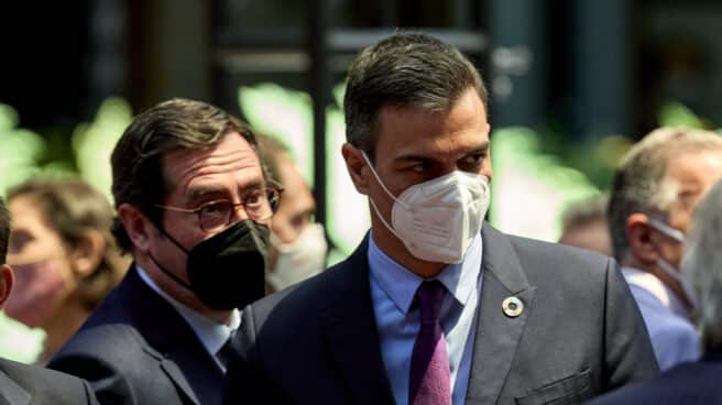 Pedro Sánchez y Garamendi en Barcelona