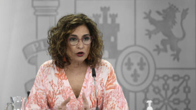 Montero acusa a Díaz Ayuso de hacer "populismo fiscal"
