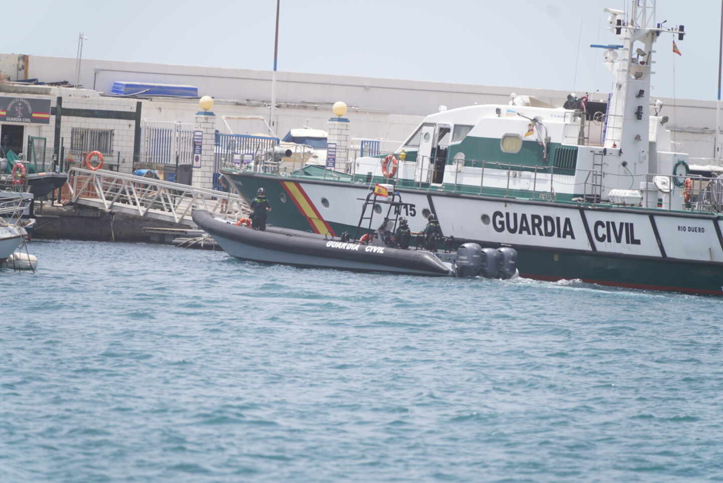 Agentes de la Guardia Civil, en Tenerife.