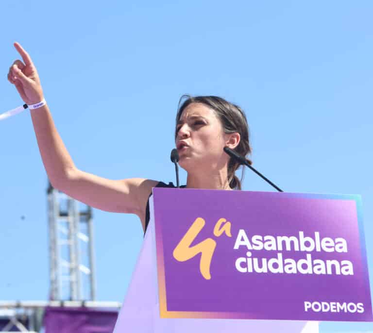 Irene Montero reafirma su compromiso "con ellos, ellas y elles"