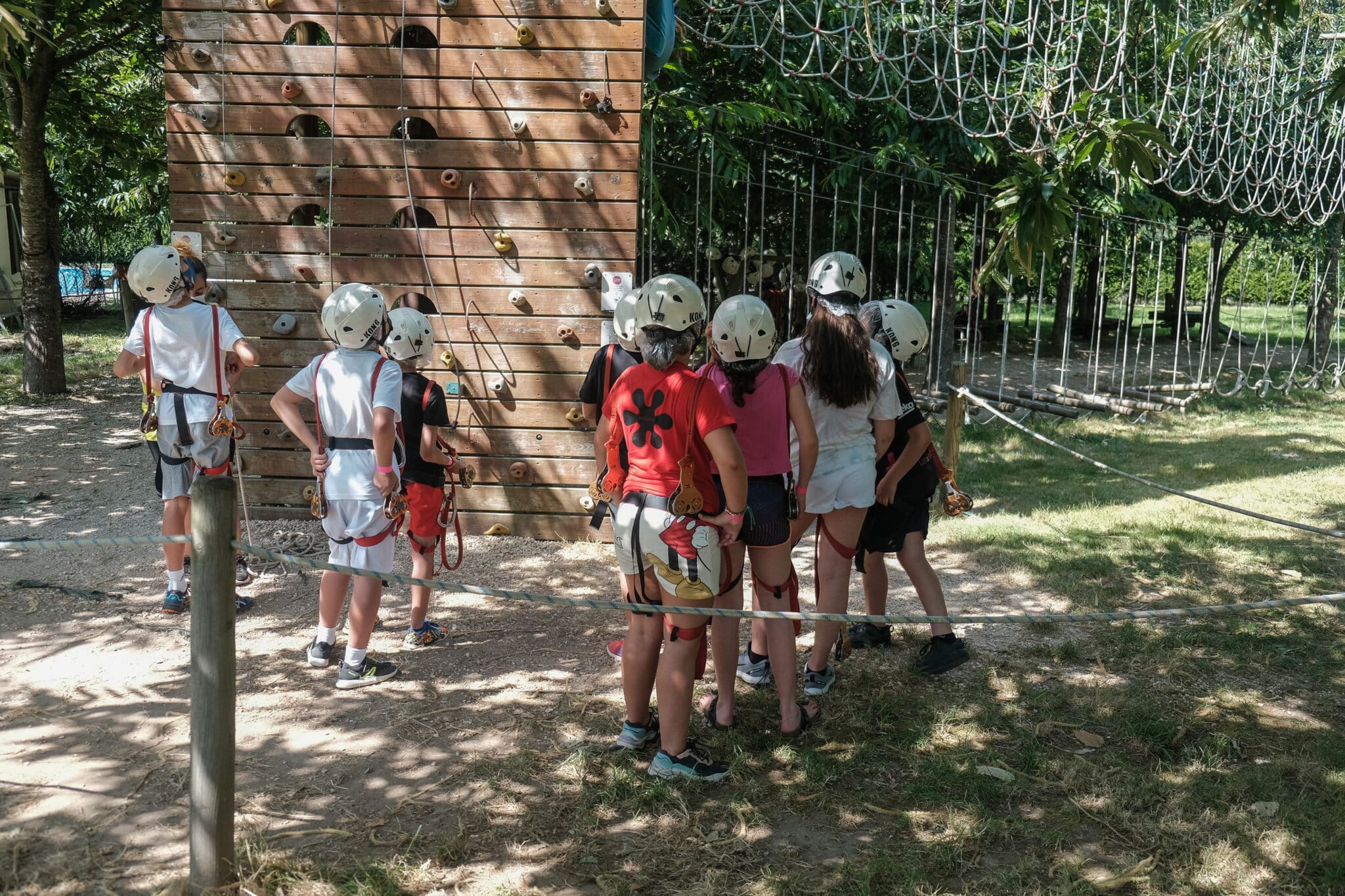 Niños en un campamento