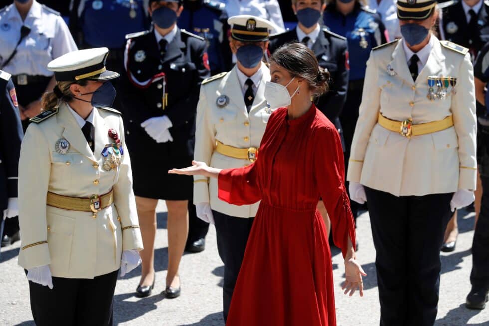 Letizia, vestida de Ferragamo