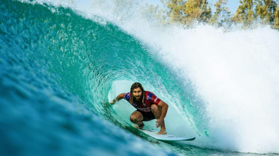 Un surfista durante una competición en Estados Unidos