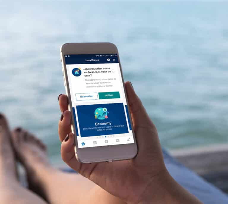 Simplificar la banca online: el reto de las entidades para acercarse a los mayores