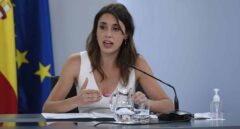 Montero presume de la autodeterminación de género en la Ley Trans tras el enfrentamiento con Carmen Calvo