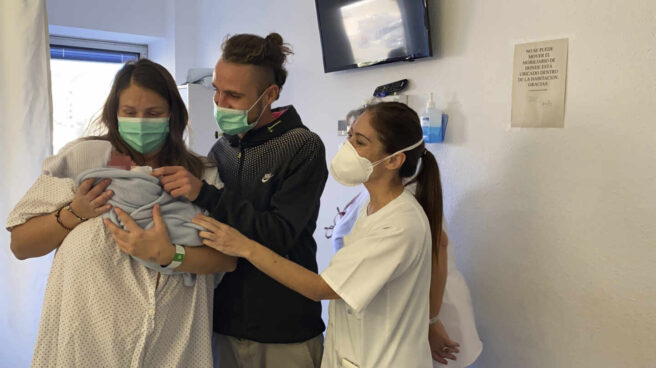 Chiara Luna, nacida en Málaga durante las campanadas, fue uno de los primeros bebés de 2021.