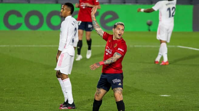 El Chimy Ávila, durante un partido de Liga contra el Real Madrid.