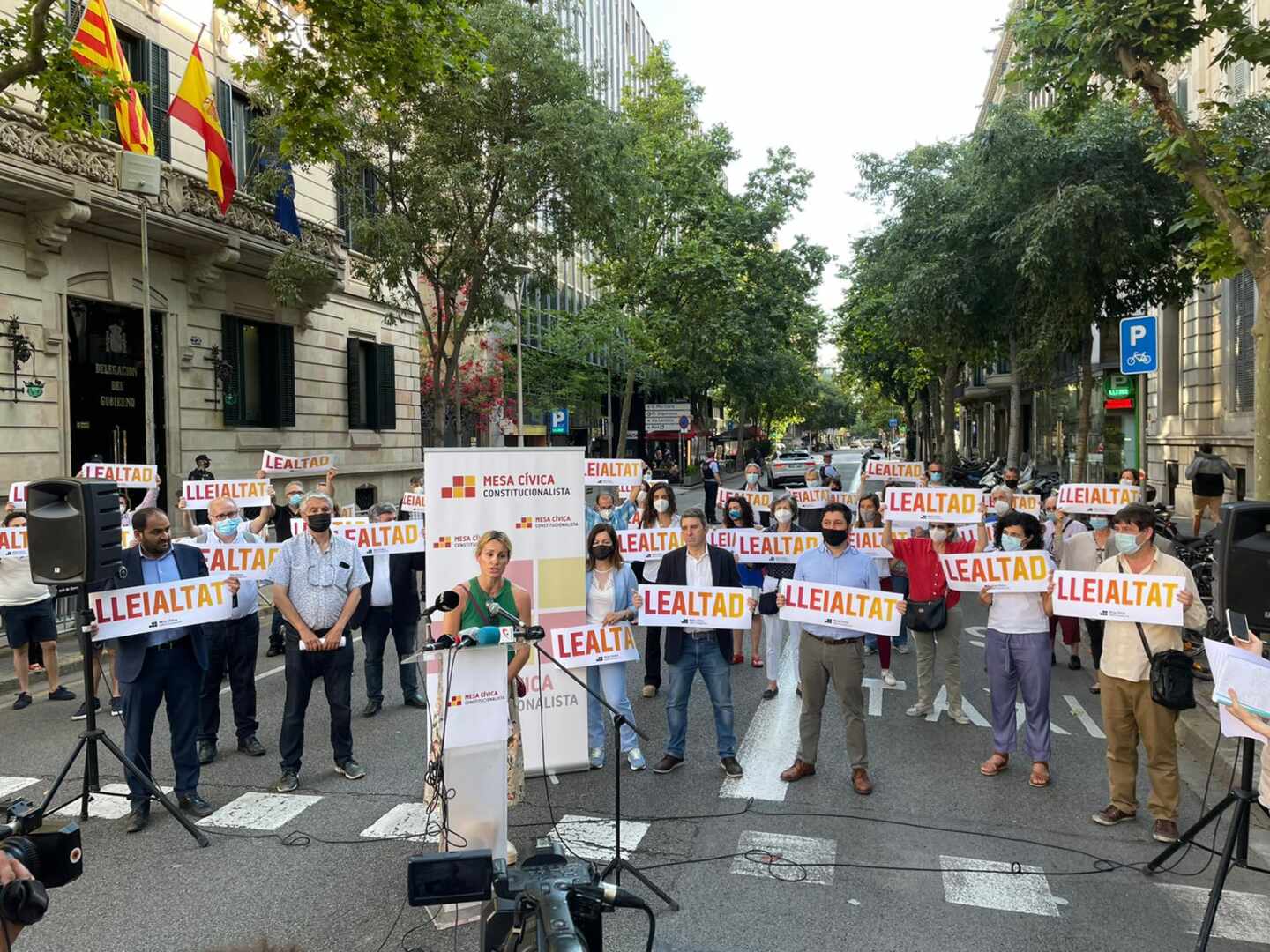 Los constitucionalistas catalanes reclaman ser escuchados sobre los indultos