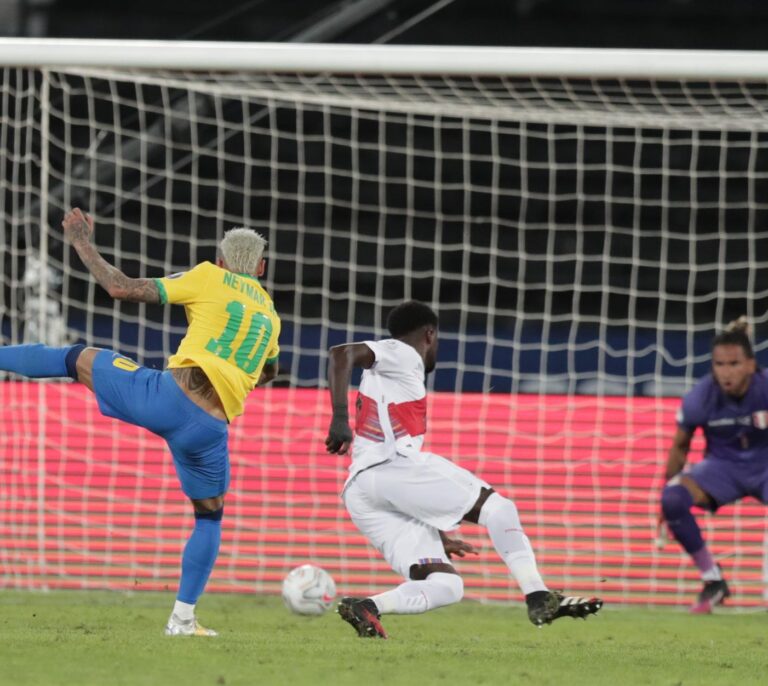 Piqué compra los derechos de la Copa América en España para emitirla gratis en el Twitch de Ibai