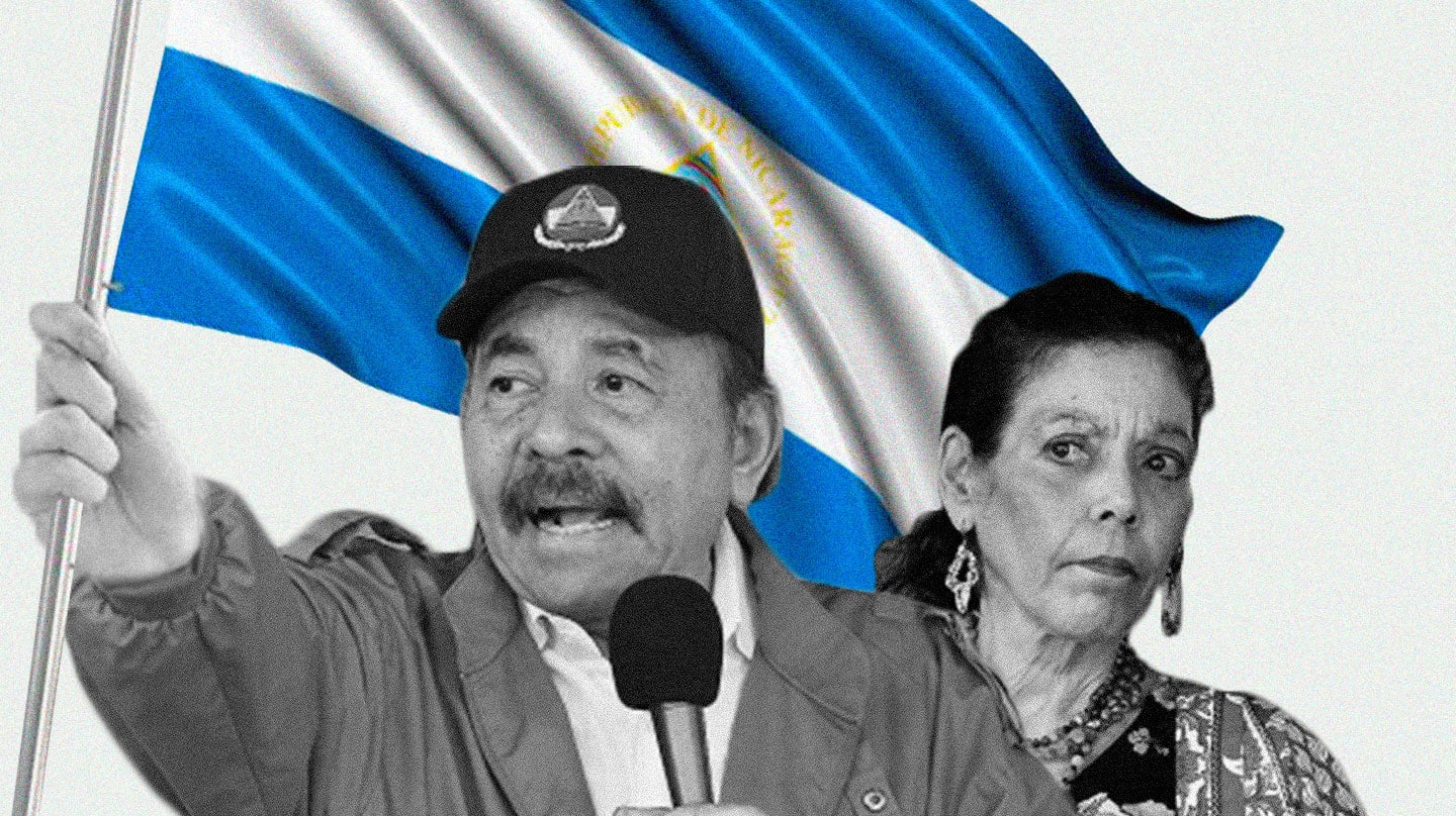 Imagen de Daniel Ortega y Rosario Murillo con una bandera de Nicaragua