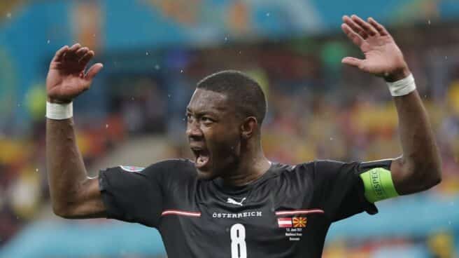 ¿Cómo se pronuncia el nombre de Alaba?: ¿David o Deivid? David Alaba celebra la victoria de Austria contra Macedonia del Norte en la Eurocopa
