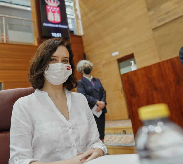 Ayuso enfila una legislatura en clave nacional: "Hoy empieza el fin del sanchismo en España"