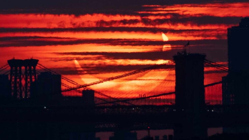 Espectacular imagen de eclipse en Nueva York