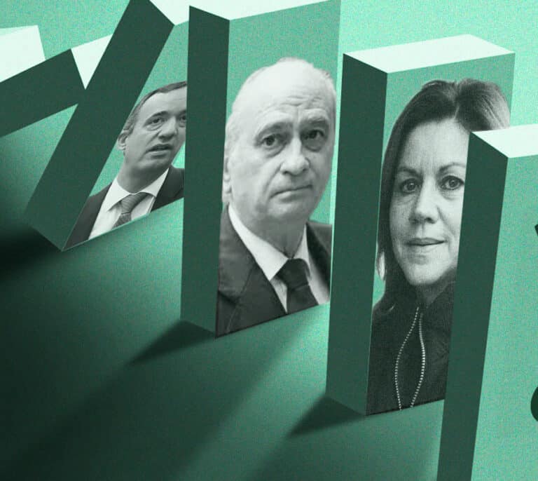 Cospedal, el último dique de contención de Rajoy en la 'Operación Kitchen'