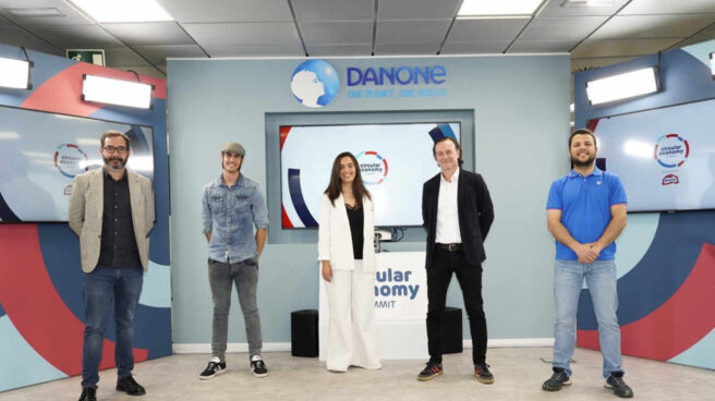 Aguas de Danone constata la escasez de materiales reciclados en España