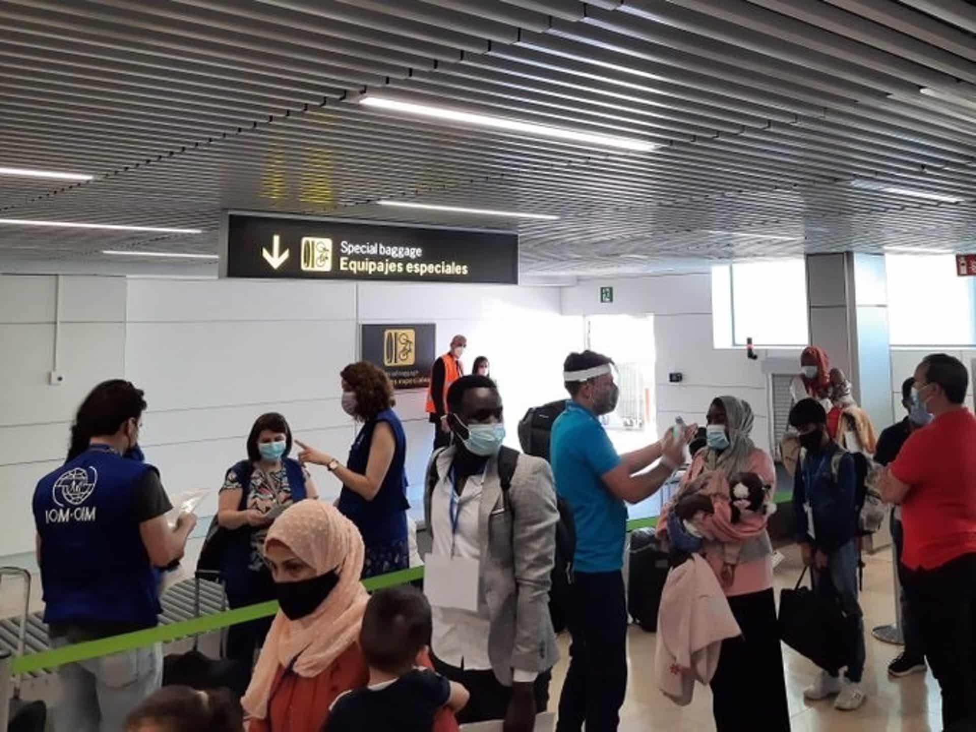 España recibe a 88 refugiados que han viajado desde Amán