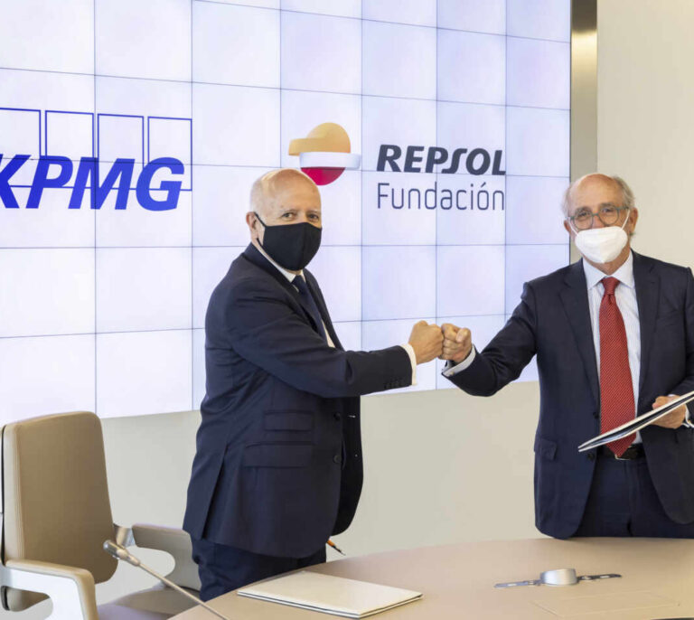 Repsol y KPMG se unen para que   España sea referente en compensaciones de emisiones en carbono