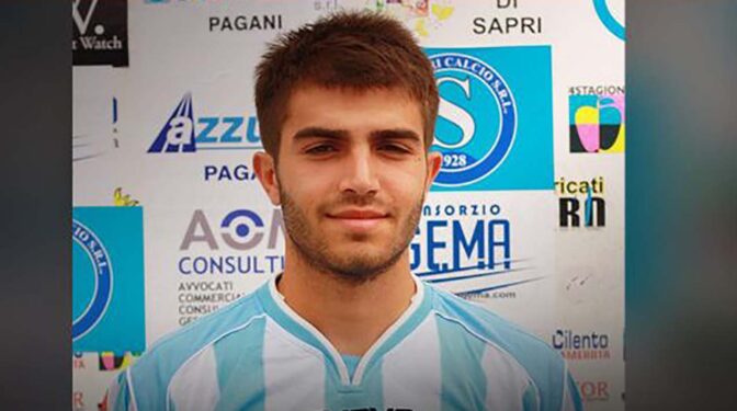 Muere un futbolista durante el partido de homenaje a su hermano fallecido