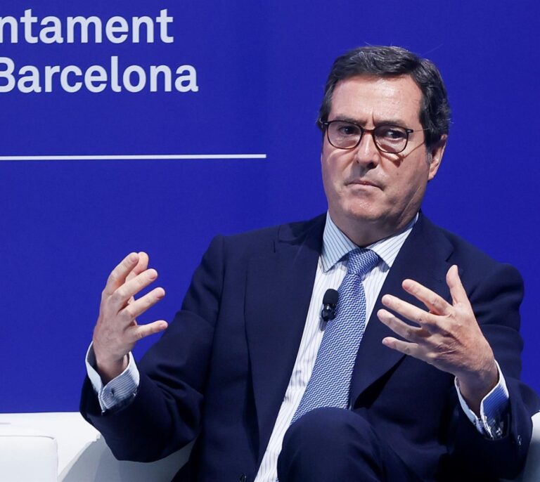 Garamendi defiende la concesión de los indultos para "normalizar las cosas"