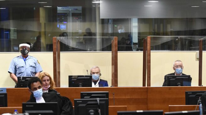 Jovica Stanisic y Franko Simativic, ante el Tribunal Penal Internacional de La Haya. Jovica Stanisic y Franko Simativic, ante el Tribunal Penal Internacional de La Haya.