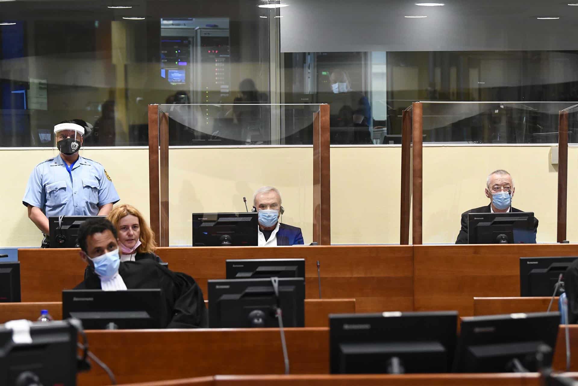 Jovica Stanisic y Franko Simativic, ante el Tribunal Penal Internacional de La Haya.