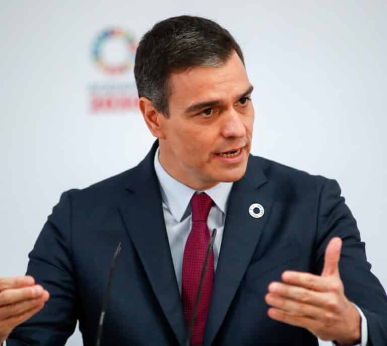El CIS de Tezanos mantiene al PSOE en cabeza pero el PP sigue remontando