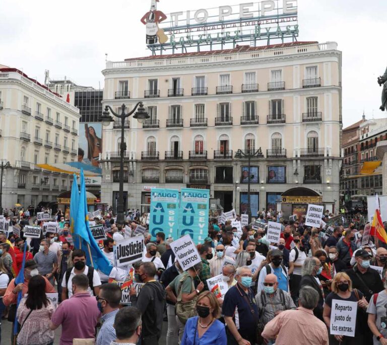Guardias civiles de toda España se manifiestan en la Puerta del Sol por sus derechos