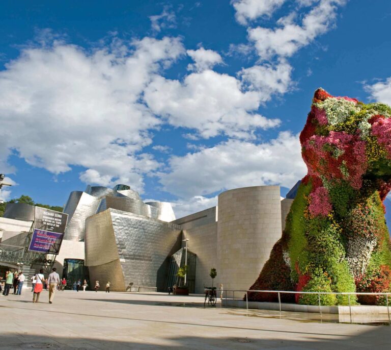 'Puppy' busca mecenas para sus 38.000 flores