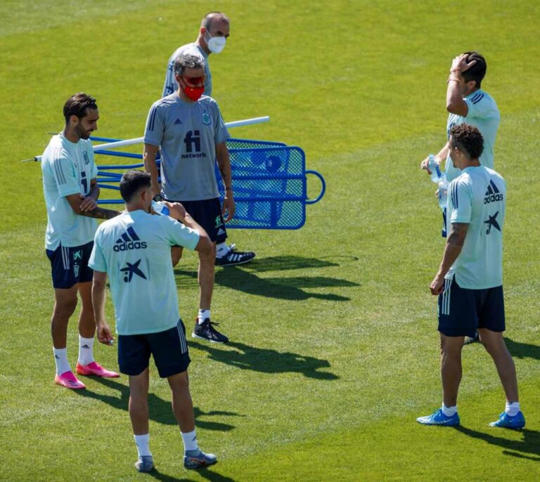 La selección vacunada, con tanta ciencia como lo demás