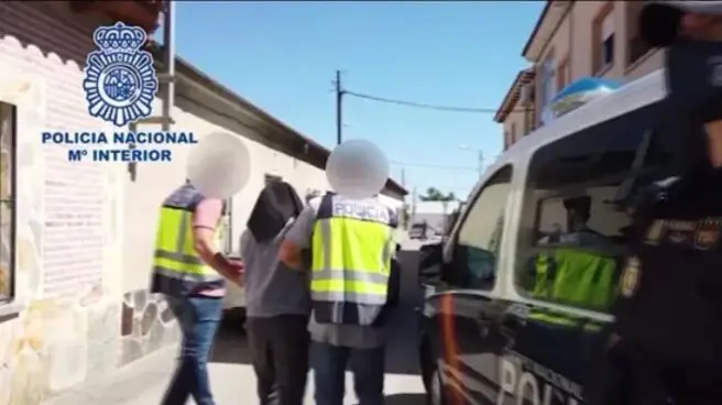 Detienen en un pueblo de Toledo a un yihadista marroquí con 60 manuales sobre explosivos y venenos