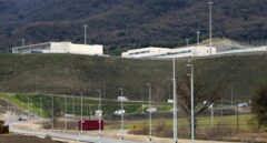 Veteranos y nuevos, las 'dos velocidades' de los funcionarios de prisiones en Euskadi