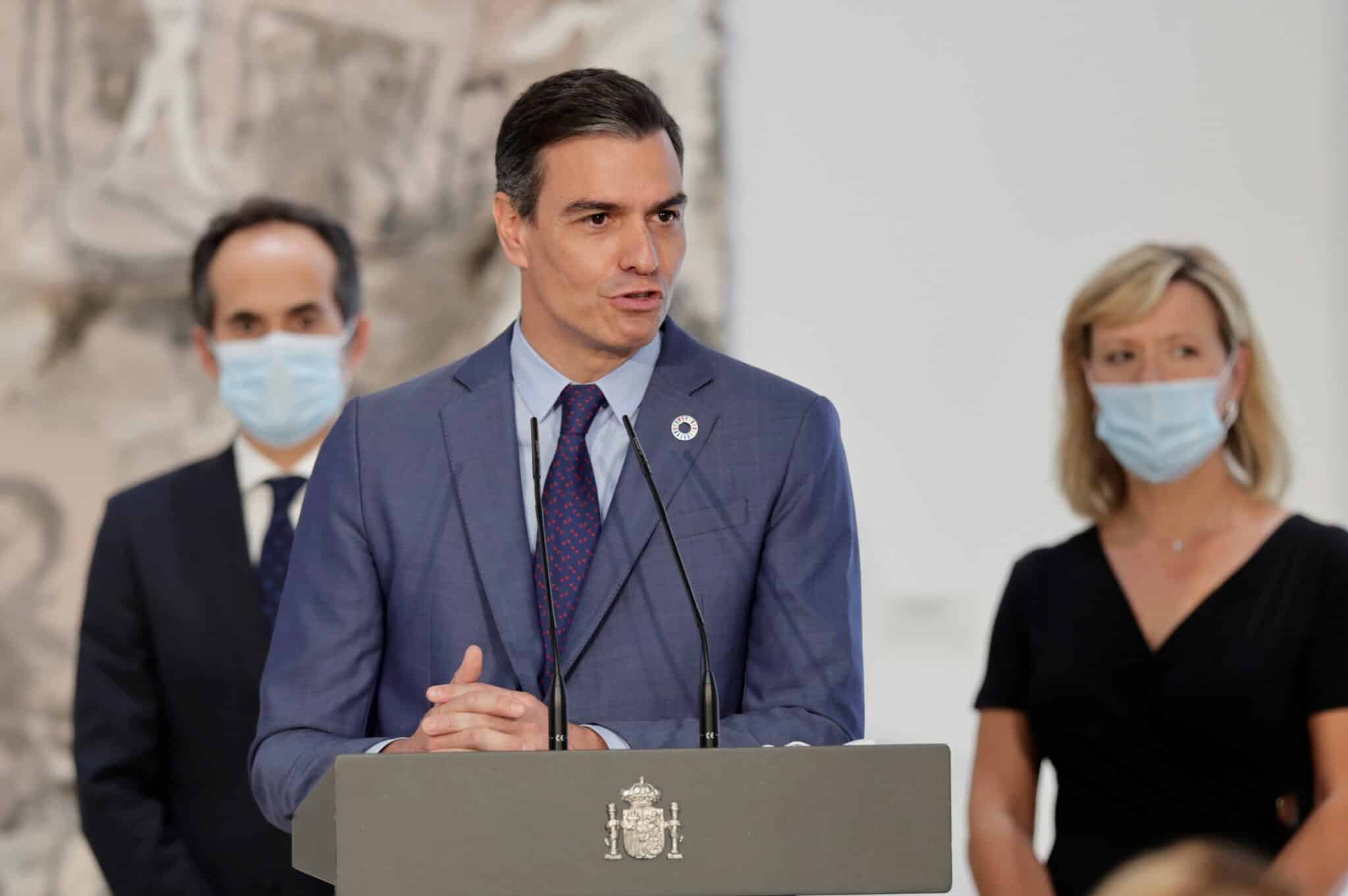 Pedro Sánchez: misa y propina