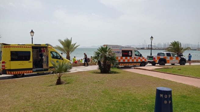 Fallece una mujer de 60 años mientras se bañaba en Los Alcázares