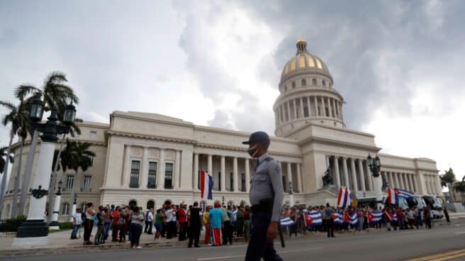 Manifestación ante el Capitolio de La Habana (Cuba).