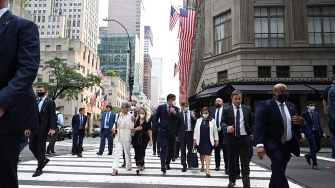 Pedro Sánchez pasea por Nueva York.